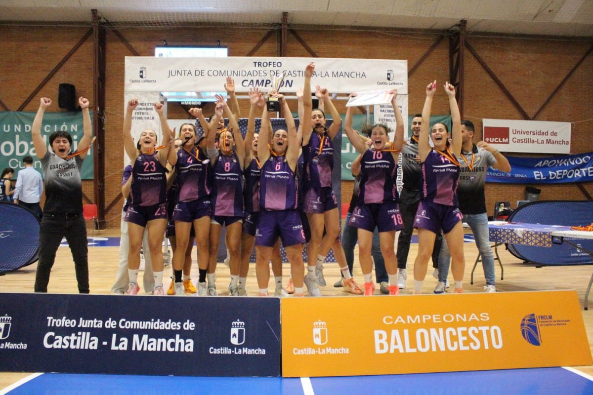 Ferial Plaza Guadalajara campeonas del trofeo JCCM